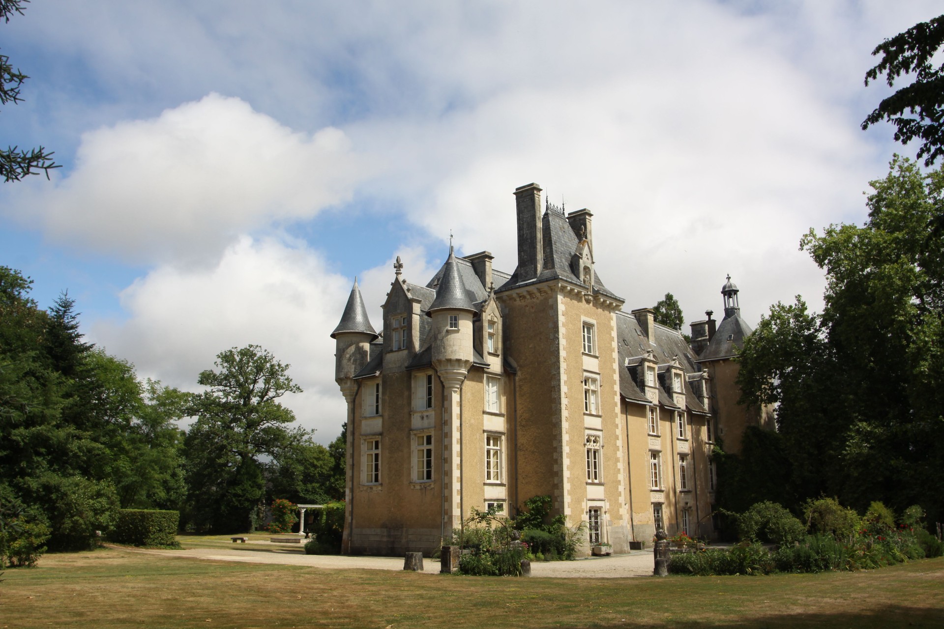 Chateau St Julien Near Poitier France
